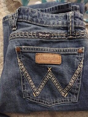 Wrangler Retro Sadie Boot Tiffan Women's Jeans (new and never wear)